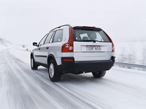 Volvoxc90_winter_rear